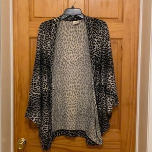 Black and grey cheeta print sweater